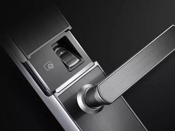 新兴24小时上门开锁公司